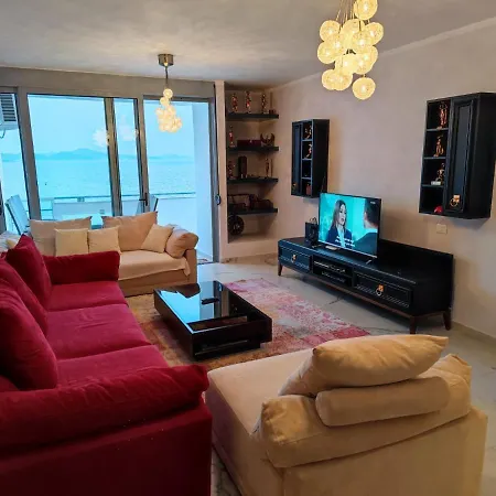 Aria Deluxe Sea View 3 Bedroom Flat