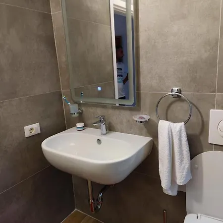 Aria Deluxe Sea View 3 Bedroom Flat * Sarandë