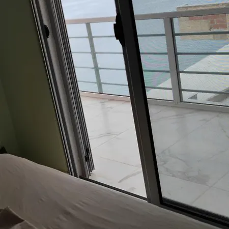 Aria Deluxe Sea View 3 Bedroom Flat Sarandë
