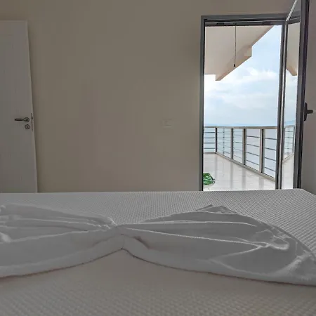 Aria Deluxe Sea View 3 Bedroom Flat Sarandë